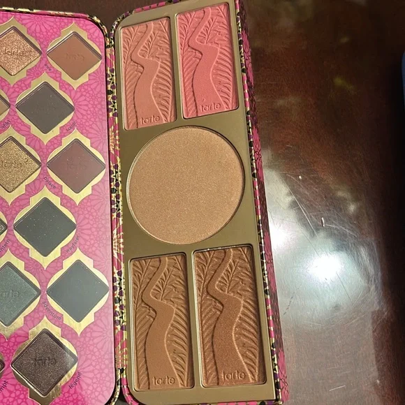Tarte Treasure Box Collector’s set - Picture 5 of 8